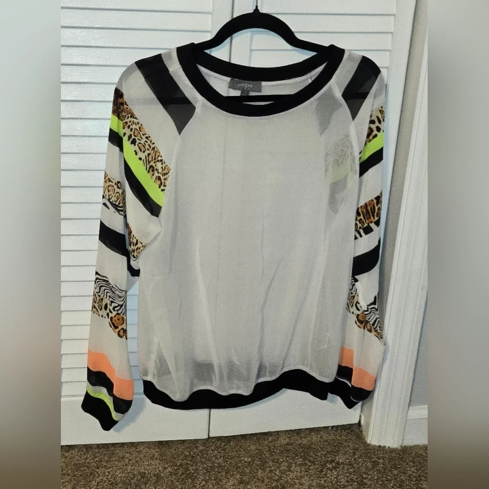 Umgee Graphic Sleeve Sheer Top | Boho Chic | Size S NWOT - Picture 1 of 5